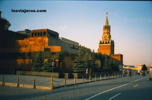 Mausoleo de Lenin en la Plaza Roja de Moscú. - Rusia