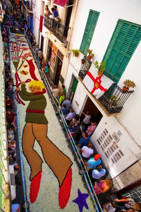 Fiestas del Corpus de Sitges - alfombras florales, Oficina Turismo de Sitges: Información actualizada 1
