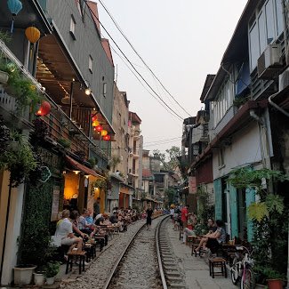 Tren en Hanoi (Hanoi Train Street) 0