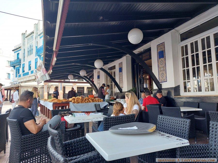 Restaurantes de la plaza de España, Larache - Norte de Marruecos 0