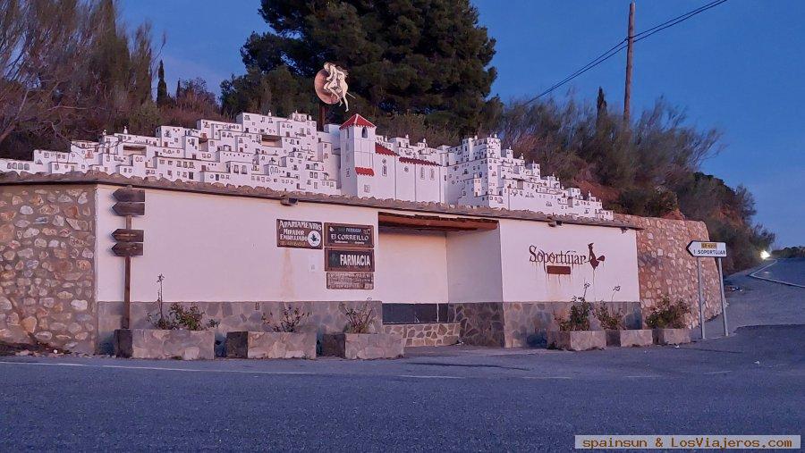 Entrada a Soportujar, Soportújar: el pueblo de las brujas - Alpujarra Granadina 1