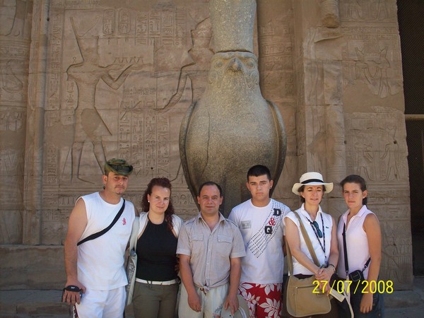 AYUDA, SI PODEIS AYUDARME, O ACONSEJARME