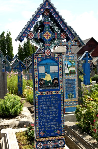 El cementerio alegre de Sapanta Maramures - Rumania 0