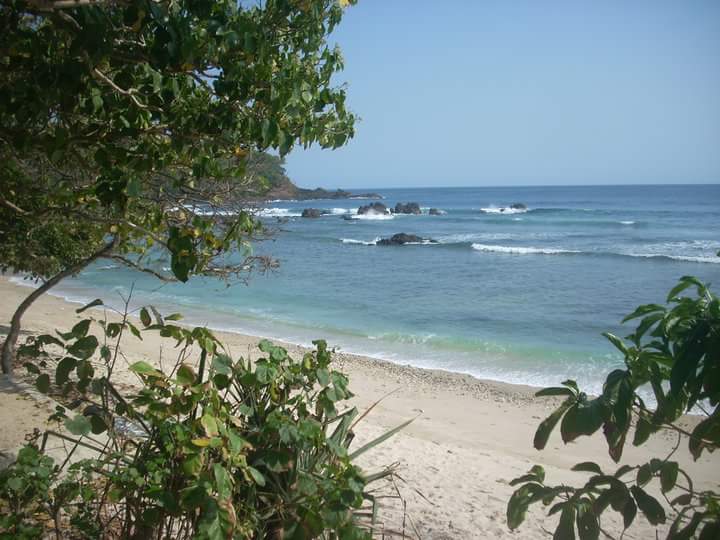 Playa de wedhiombo, Yogyakarta, Re:, Re: