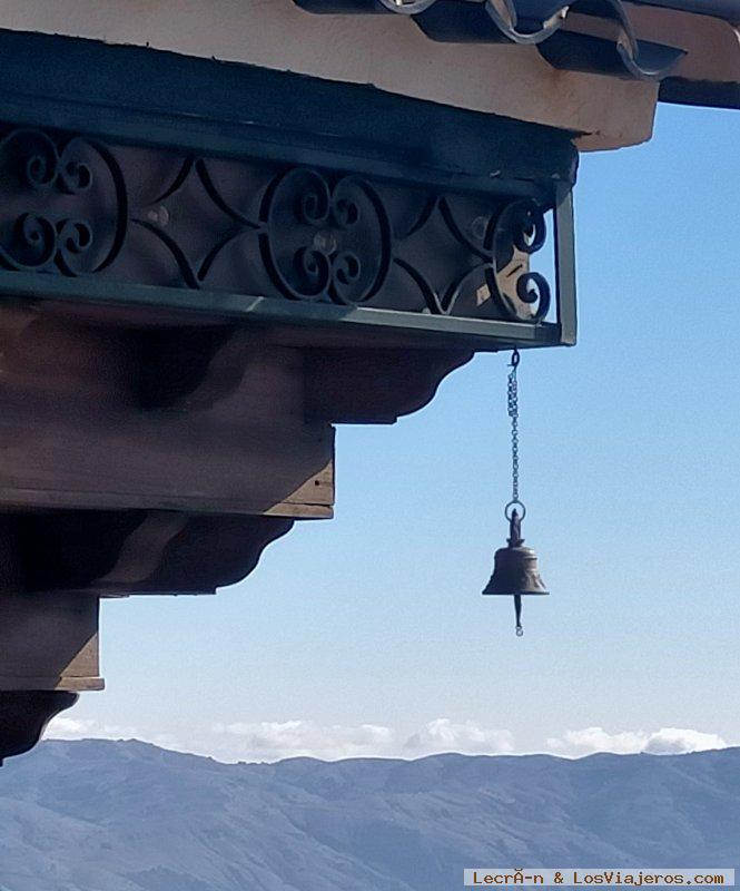 Senderismo en Soportújar: Ruta de la Acequia Almiar 0, Soportújar: el pueblo de las brujas - Alpujarra Granadina