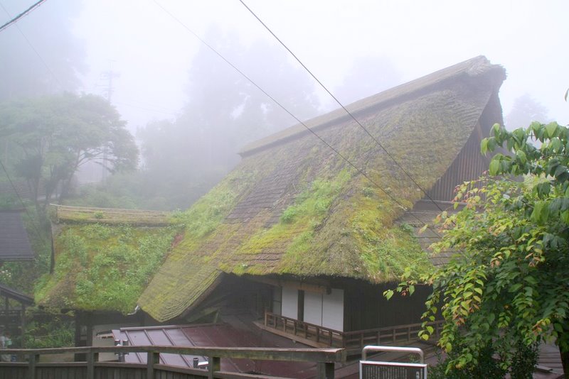 Casa Gassho-Zukuri camino de Mitake-jinja, Archivo 21/12/2015 - Takayama- Shirakawago- Kanazawa