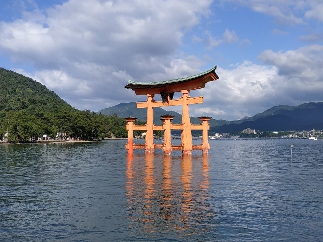 Templo "flotante" de Itsukushima en Miyajima -Japón- Mareas 1