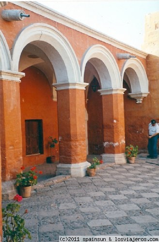 Convento de Santa Catalina - Arequipa
El Convento de Santa Catalina era un edificio aristocrático en la ciudad de Arequipa.
