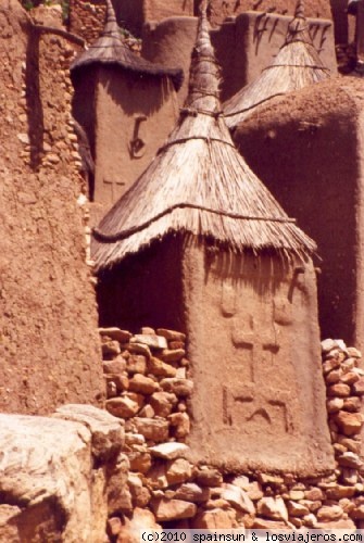 Granero en el Pais Dogon
Tradicional granero del Pais Dogón, acantilado de Bandiagara
