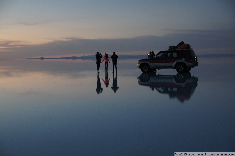 Foro de Uyuni: Amanecer en el Salar de Uyuni, Potosi