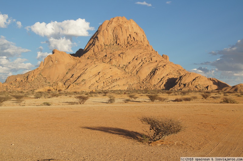 Spitzkoppe: la montaña de granito y sus pinturas rupestres - Namibia: 9 días de aventura africana con niños (1)