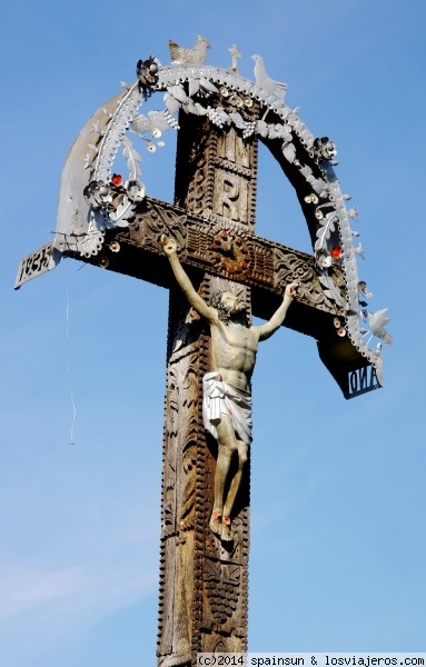 Crucifijo en la iglesia de Surdesti - Maramures - Rumania