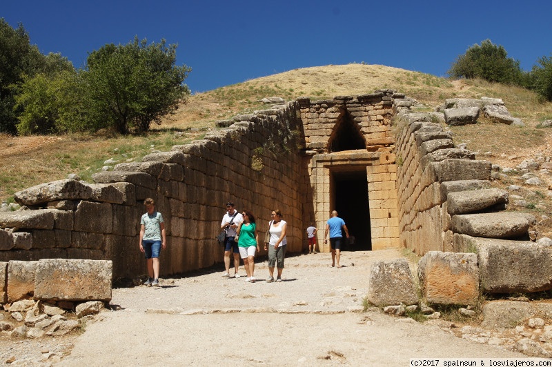 Forum of Peloponeso in Grecia y Balcanes: Tesoro de Atreo o Tumba de Agamenón, Micenas, Peloponeso