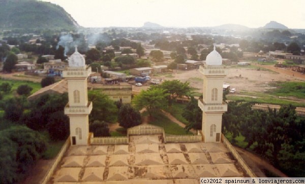 Korhogo visto desde un minarete
La ciudad de Korhogo vista desde un minarete de la Gran Mezquita.
