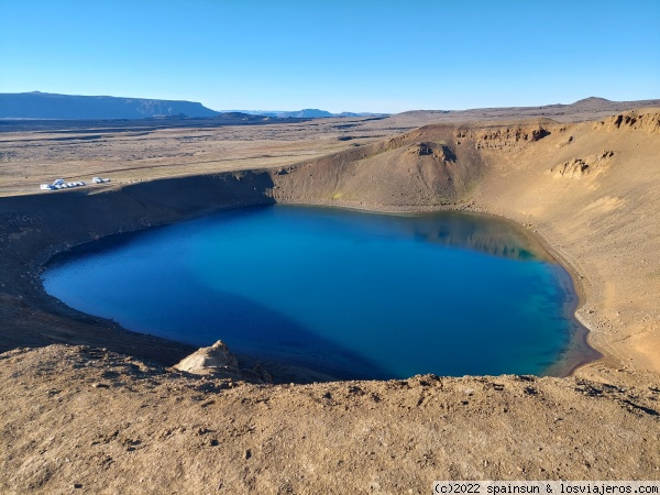 Crater de Viti - Volcán Krafla, Norte de Islandia
El Crater de Viti (volcán Krafla) cerca del Lago Mývatn y el campo volcánico de Hverir
