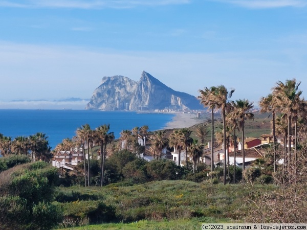 Peñon de Gibraltar
Amanecimos con el Peñón frente a nosotros. Comenzábamos una nueva aventura.
