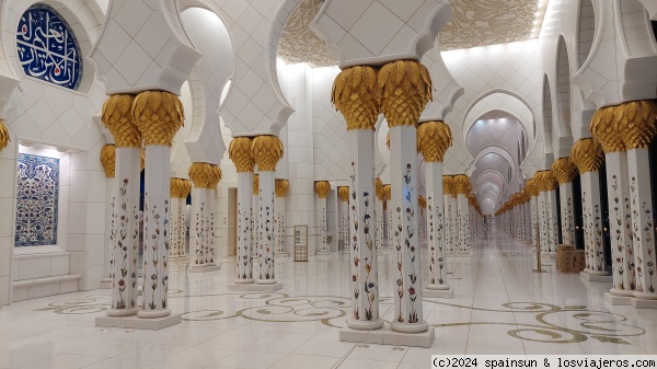 Columnas de la Gran Mezquita Sheikh Zayed - Abu Dhabi
Columnas incrustadas de la Gran Mezquita Sheikh Zayed - Abu Dhabi
