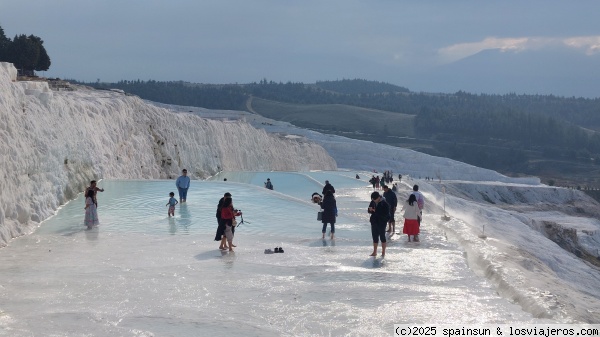 Piscinas en Pamukkale
Piscinas de aguas termales en Pamukkale

