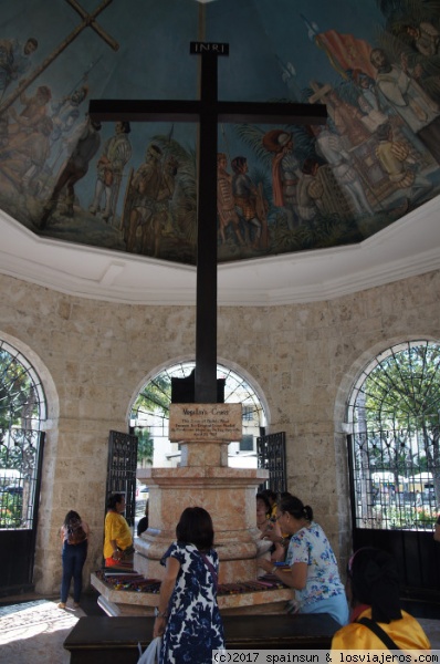 Cruz de Magallanes - Cebu
La cruz de Magallanes es el símbolo del inicio del catolicismo en Filipinas.
