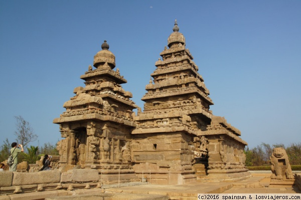 Templo de la Orilla - Mahabalipuram - Tamil Nadu
El Templo de la orilla o Shore Temple, fue declarado Patrimonio de la Humanidad por la UNESCO. Data del siglo VIII.

