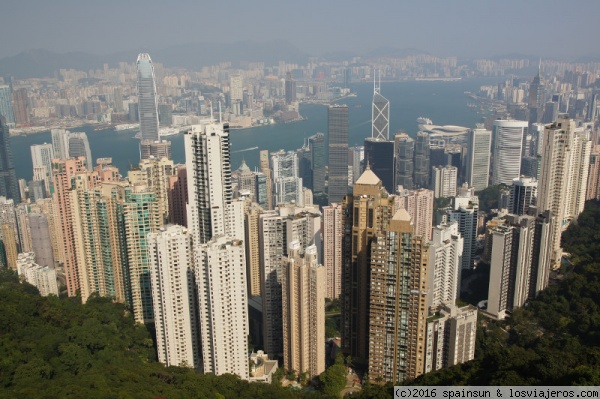 Vista de Hong Kong desde The Peak
Vista de la ciudad de Hong Kong desde el mirador The Peak
