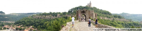 Vista panoramica de la fortaleza de Veliko Tarnovo
Vista panoramica de la fortaleza de Veliko Tarnovo
