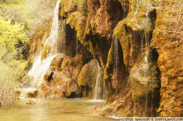 Nacimiento del río Cuervo - Serranía de Cuenca
El Nacimiento del río Cuervo, también con mucha agua este fin de semana.
