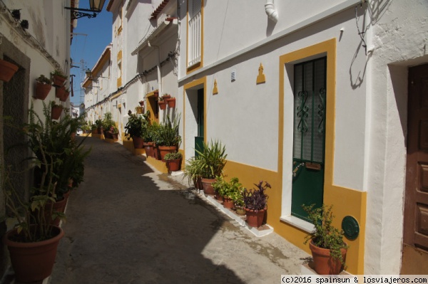 Calle de Elvas, Alentejo, Portugal
Calle del casco histórico de Elvas, cerca del Castillo.
