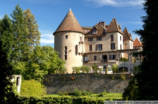 Castillo de Couches - Borgoña
Vista desde los viñedos del Castillo de Couches - Borgoña
