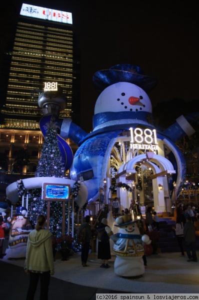 Muñeco de nieve gigante del Centro comercial Heritage 1881, Hong Kong
Muñeco de nieve gigante del Centro comercial Heritage 1881, Hong Kong
