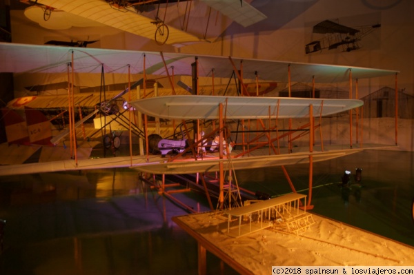 Precursores de la aviación Aviones -Museo del Aire- Madrid
Entre las colección más curiosas del Museo del Aire modelos de las aeronaves precursoras de la aviación.
