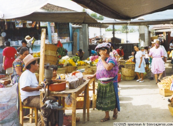 Mercado de Antigua
El mercado de la ciudad colonial de Antigua Guatemala, tampoco esta falto de tipismo.
