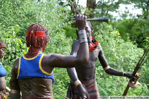 Ceremonia del Salto del Toro - Etiopia - Sur de Etiopía, Valle del río OMO y Tribus del Sur