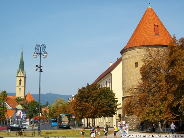 Ciudad vieja de Zagreb
Murallas y ciudad vieja de Zagreb
