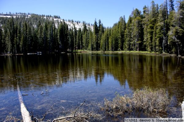 Siesta
Siesta Lake... maravilloso poder echarse una siesta en un sitio así... (Yosemite)
