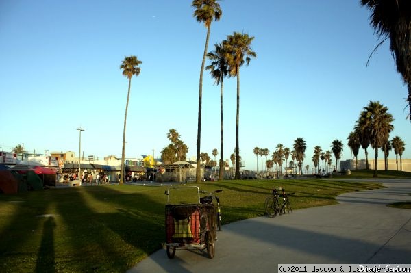 Venice Beach
Venice Beach (Los Angeles)
