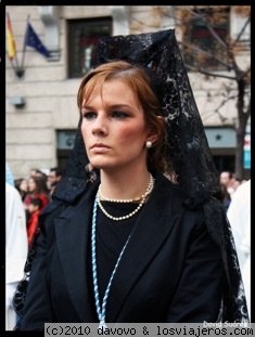 Manola
Típica Manola en una procesión de la Semana Santa zaragozana
