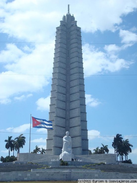 La Habana Libertad
La estatua de Martin comtempla la plaza donde mas mitines por la libertad se han realizado
