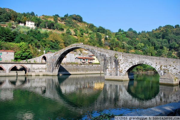 Puente romano de Borgo a Mozzano
Muy cerca de Lucca, se encuentra este pedazo de puente romano.
