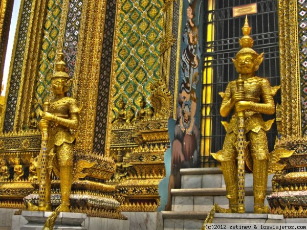 Wat Phra Kaeo (Bangkok)
Ubicado en el centro histórico de Bangkok.
