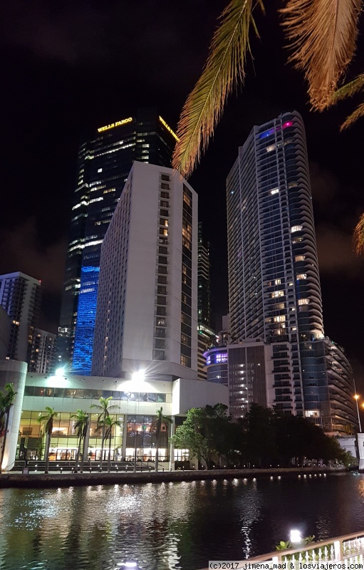 MIAMI, escala de 28 horas. Octubre 2017 - Blogs de USA - Día 1: LLegada a Miami y salida nocturna (3)