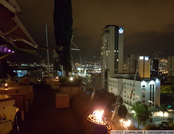 Delaire Sky Lounge
Cena en el Delaire Sky Loung con vistas excelentes.
