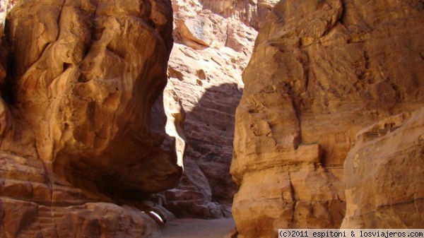 Petra. El Siq
El Siq. Espectacular cañon de 1'2 km que sirve de entrada natural a la ciudad de Petra
