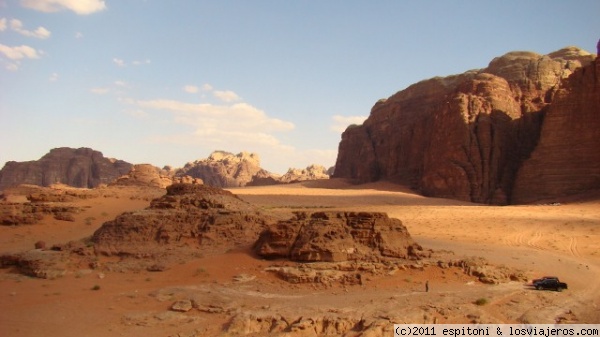 Wadi Rum
Vistas sobre el Desierto de Wadi desde los alto de una duna roja
