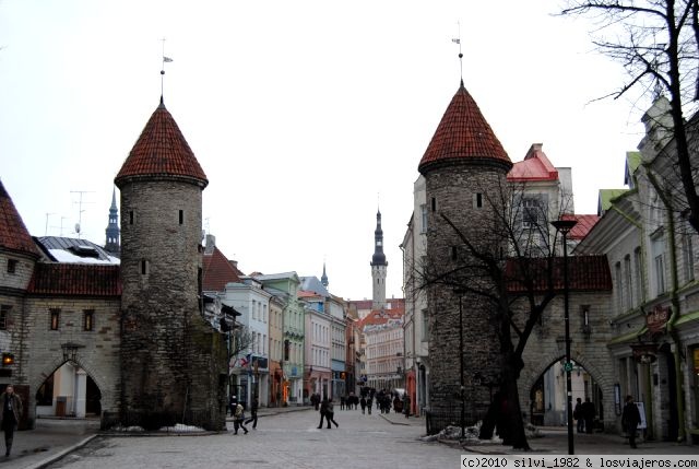 Viajar a  Estonia - Puerta Viru de Tallinn