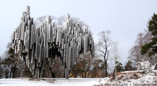 Monumento a Sibelius
Monumento al músico finlandés en el parque Sibelius.
