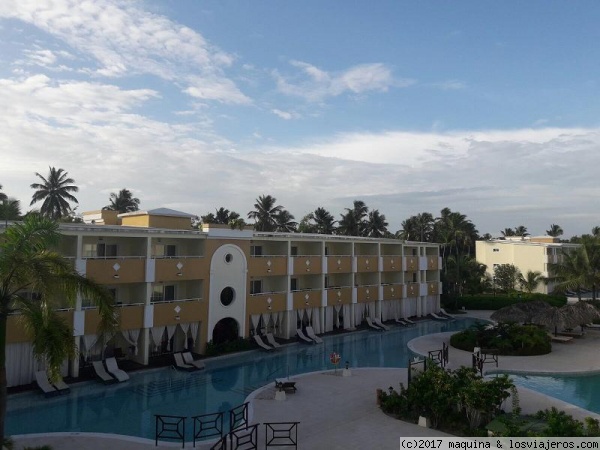 Zona Royal Suites
Zona Royal Suites
