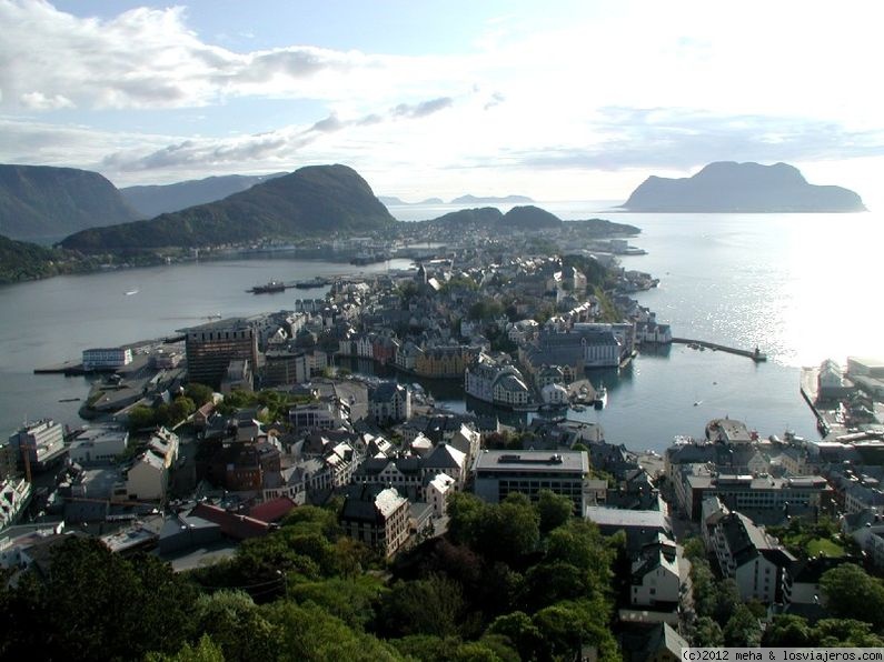 Foro de Alesund en Cruceros por el Baltico y Fiordos: Alesund