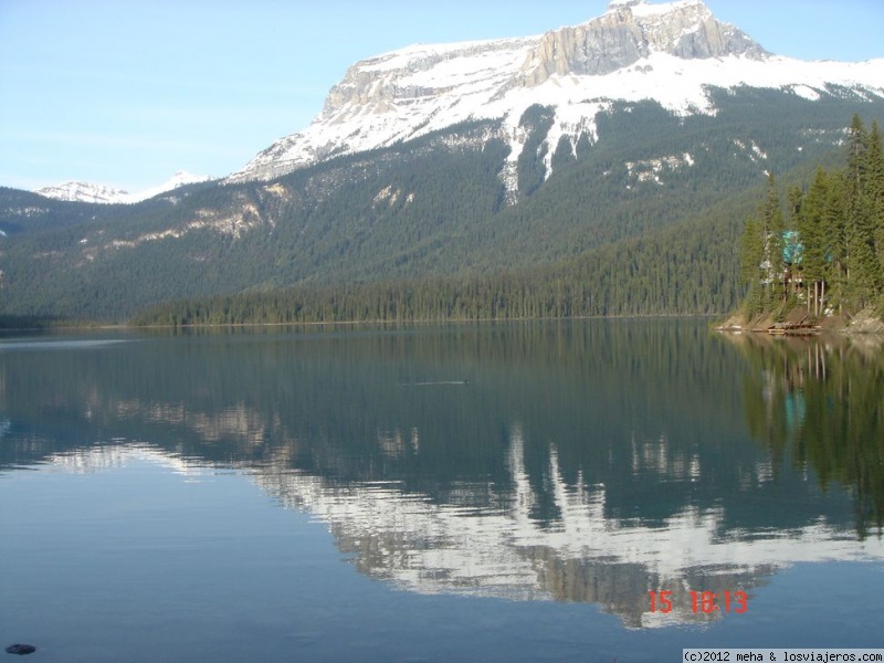 Opiniones Parque Nacional YOHO 2024 en USA y Canada: Reflejos en el lago Esmeralda