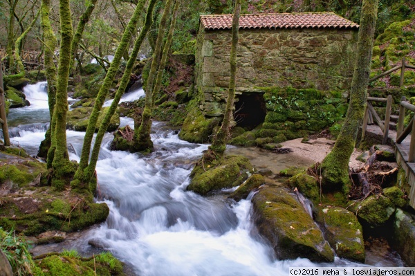 Río Valga y molinos de Parafita
Río Valga y molinos de Parafita. Muy cerca se forman varias cascadas
